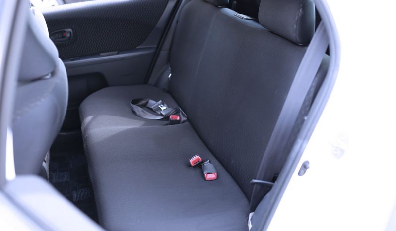 TOYOTA NEW VITZ 2010 MECANICO lleno