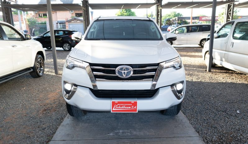 Toyota Fortuner lleno