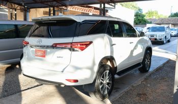 Toyota Fortuner lleno