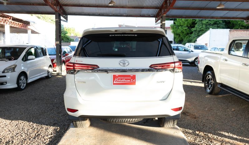 Toyota Fortuner lleno